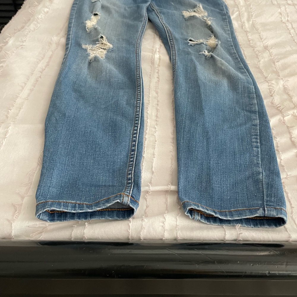 Guess Women's Light Blue Distressed Straight Jeans.